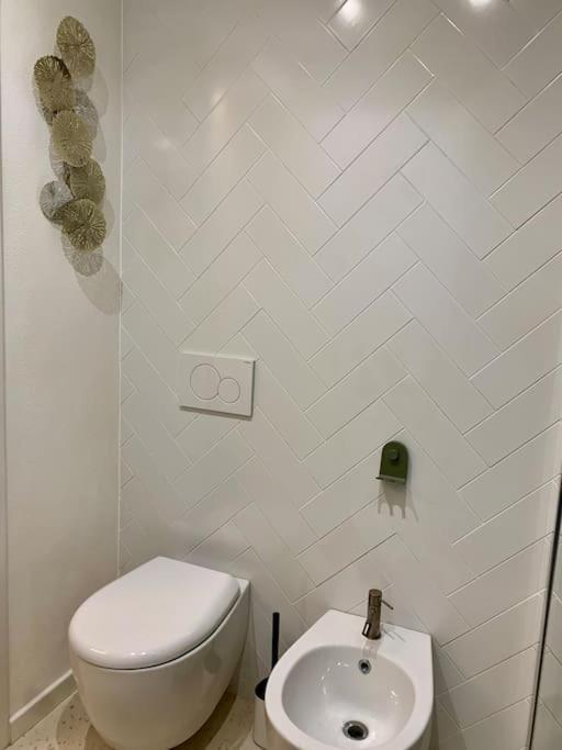 Lovely Studio Flat In Bocconi มิลาน ภายนอก รูปภาพ